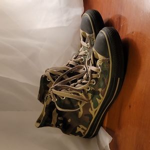 Unisex Converse All Star Camouflage Hi Top Men's 7 Women's 9 Shoes Chuck Taylor